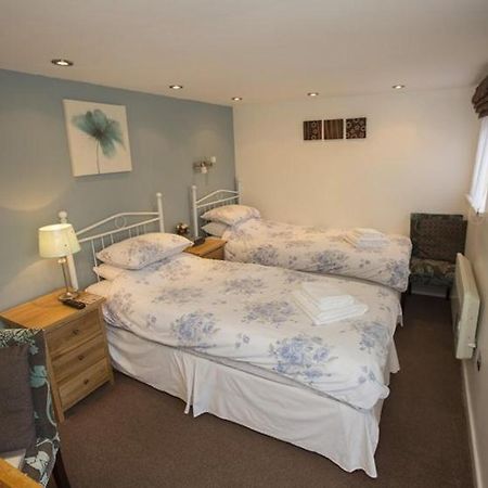 Bramlies Bed & Breakfast Дорчестър Стая снимка